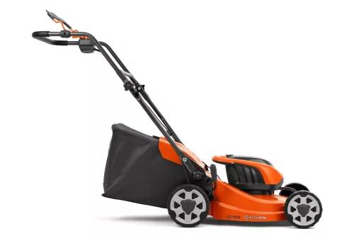 HUSQVARNA LC 137I KIT Akkumulátoros fűnyíró (2DB AKKU+TÖLTŐ)