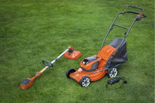 HUSQVARNA LC 137I KIT Akkumulátoros fűnyíró (2DB AKKU+TÖLTŐ)