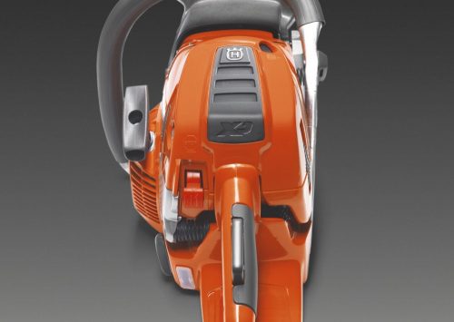 HUSQVARNA 555 15" MOTORFŰRÉSZ